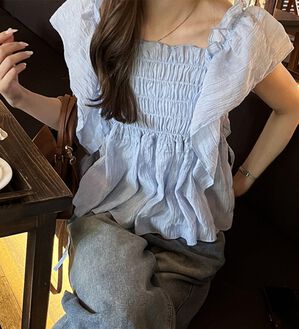 GeeRA（ジーラ）の「フリルシャーリングブラウス（ブラウス）」｜ブルー