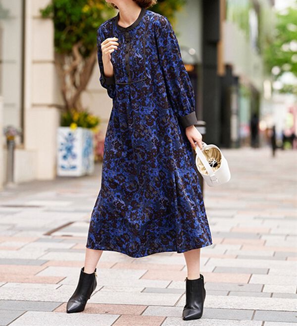 BELLUNA（ベルーナ）の「ビンテージ柄ピンタック使いワンピース（その他ワンピース）」｜詳細画像