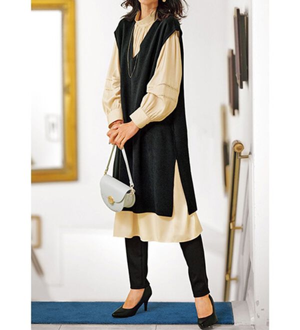 BELLUNA（ベルーナ）の「ニットベスト付ハイネックワンピース（アンサンブル）」｜詳細画像