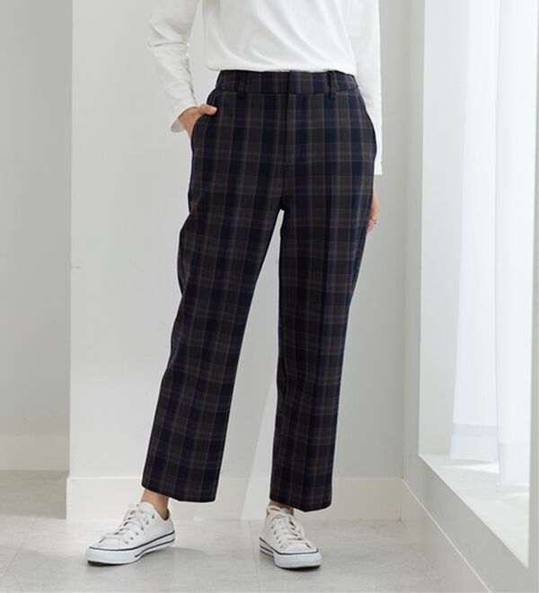 BELLUNA（ベルーナ）の「サマ見え（SW）ウール調素材ストレートパンツ（フルレングスパンツ）」｜詳細画像