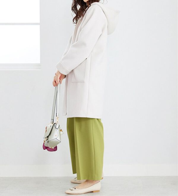 BELLUNA（ベルーナ）の「裏あぜ素材フードデザインコート（ロングコート）」｜詳細画像