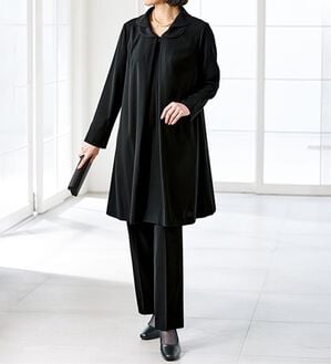 BELLUNA（ベルーナ）の「洗えるストレッチ素材！ゆったりチュニックセットアップ（ブラックフォーマル（喪服・礼服））」｜黒