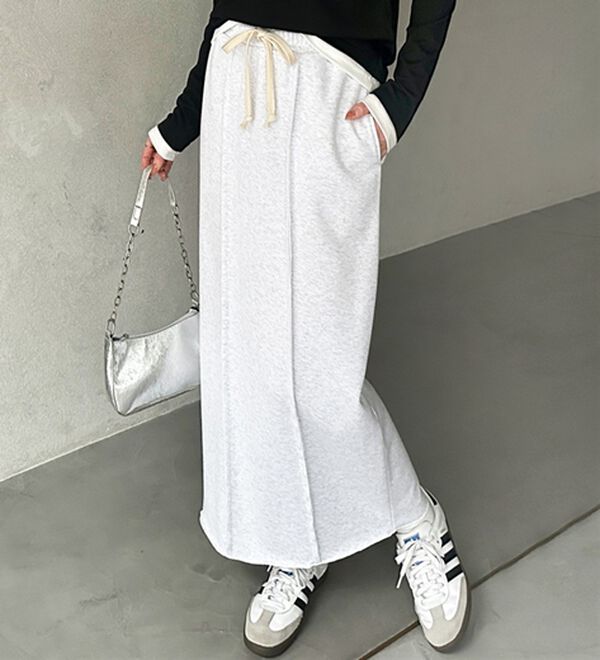 GeeRA（ジーラ）の「すっきり見え！フロントラインスウェットナロースカート（ロングスカート）」｜オートミール