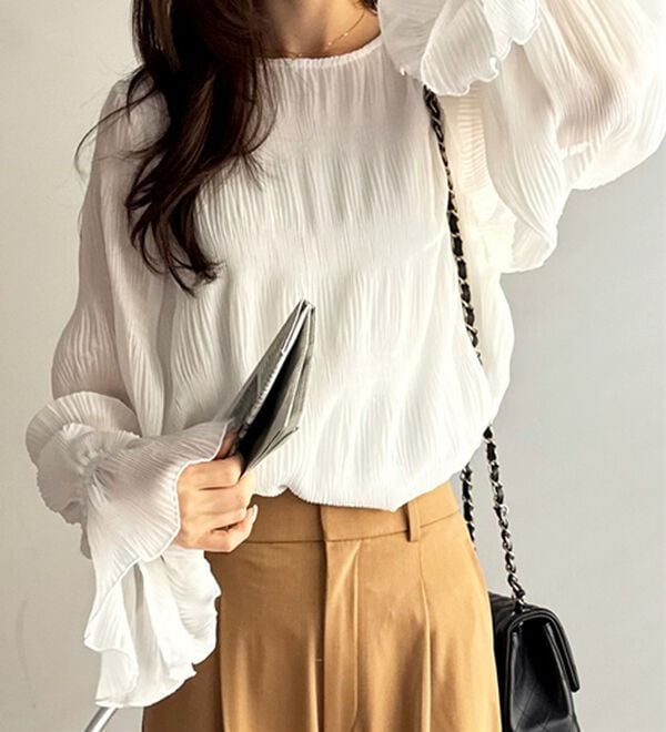 GeeRA（ジーラ）の「シアーシャーリングキャンディー袖ブラウス（ブラウス）」｜詳細画像