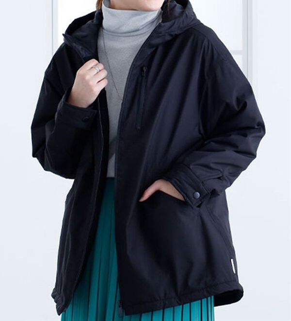 BELLUNA（ベルーナ）の「＜ｓｏｒａｆｕｋｕ＞中わたハンズフリージャケット（ハーフコート）」｜黒