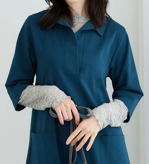 BELLUNA（ベルーナ）の「【重ね着にぴったり♪】のびやかレース素材メロー使いインナー（カットソー）」｜詳細画像