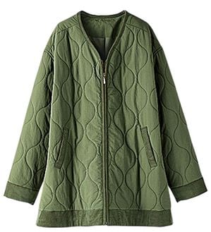 BELLUNA（ベルーナ）の「ウェーブキルト素材コーデュロイ切替コート（ハーフコート）」｜オリーブ