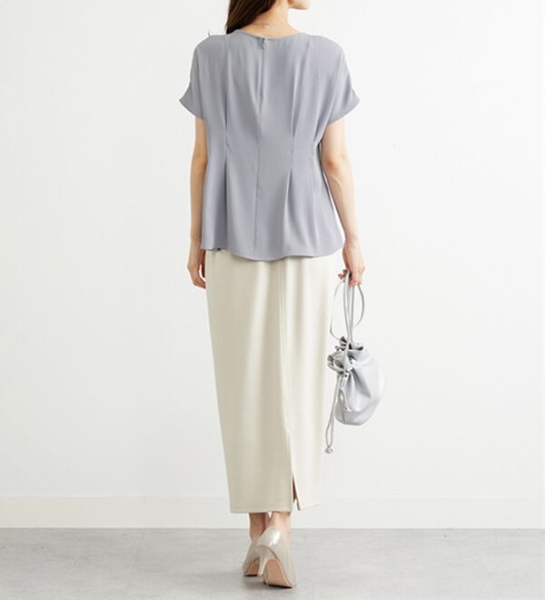 BELLUNA（ベルーナ）の「〈オフィス対応〉タックデザインブラウス（ブラウス）」｜詳細画像