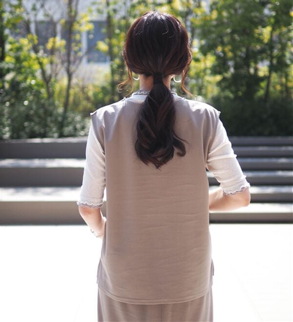 BELLUNA（ベルーナ）の「機能付ジョーゼット素材ベストセットアップ（セットアップ）」｜詳細画像