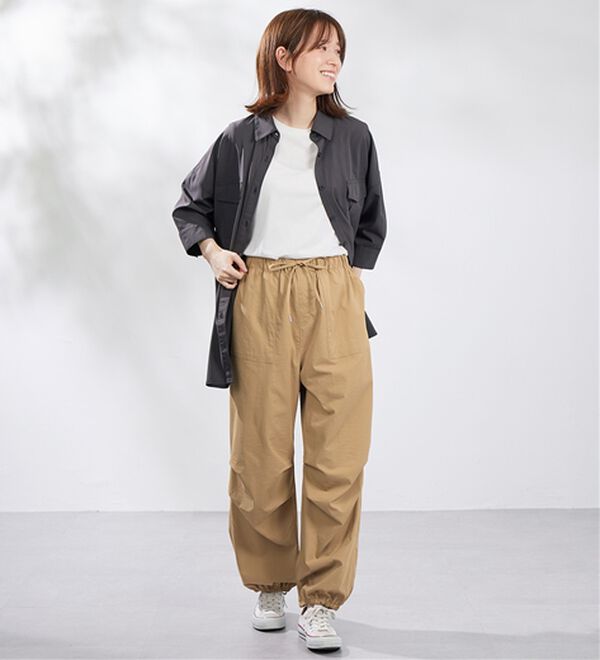 Viola e Viola（ヴィオラ エ ヴィオラ）の「イージーパラシュートパンツ（その他パンツ）」｜詳細画像