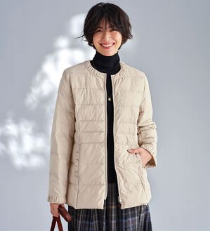 BELLUNA（ベルーナ）の「美ラクるストレッチ軽やか中わたジャケット（ショートコート）」｜グレージュ