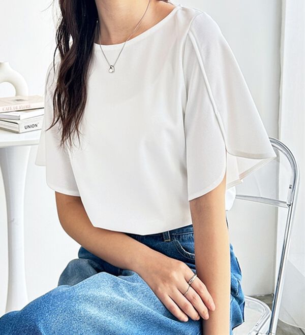 GeeRA（ジーラ）の「スリット入りフレアースリーブＴブラウス（ブラウス）」｜詳細画像