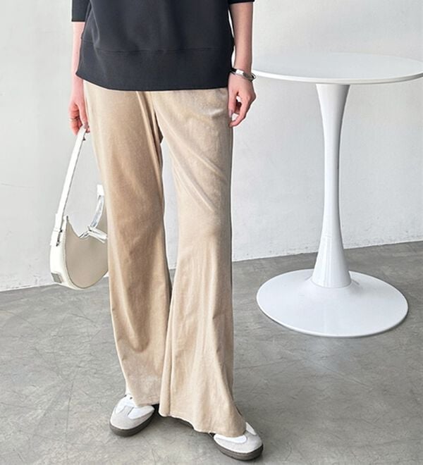 GeeRA（ジーラ）の「ベロアフレアパンツ（フルレングスパンツ）」｜詳細画像