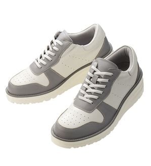 ルフラン（ルフラン）の「＜ラシーナリュクス＞サッと履ける４Ｅレザースニーカー（スニーカー）」｜ホワイト&times;グレー