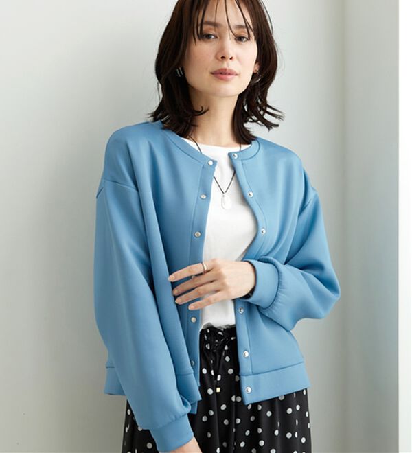 BELLUNA（ベルーナ）の「きれい見えスナップボタンカーディガン（ニットカーディガン）」｜ブルー