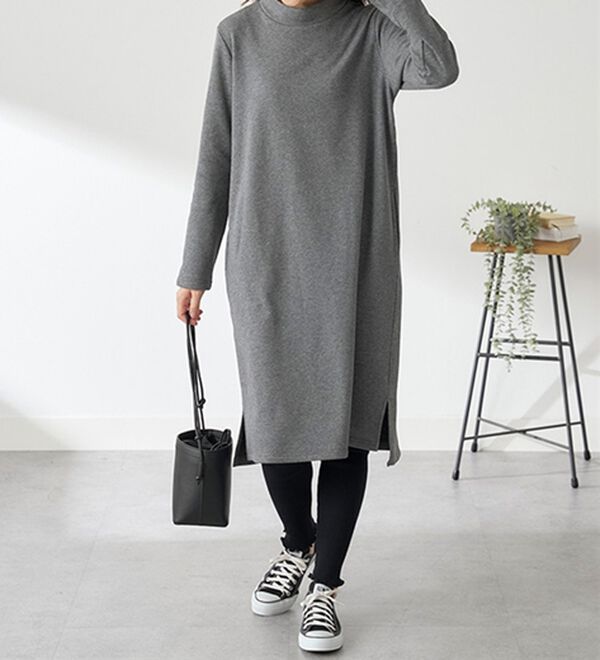 BELLUNA（ベルーナ）の「まるで着る毛布！静電防止付裏ファーお出かけワンピース（カットソーワンピース）」｜詳細画像