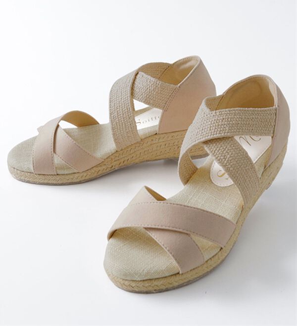 BELLUNA（ベルーナ）の「＜Ｓｏｉｔｔｏ　Ｍｅ＞クッション中敷フィットサンダル（サンダル・ミュール）」｜詳細画像