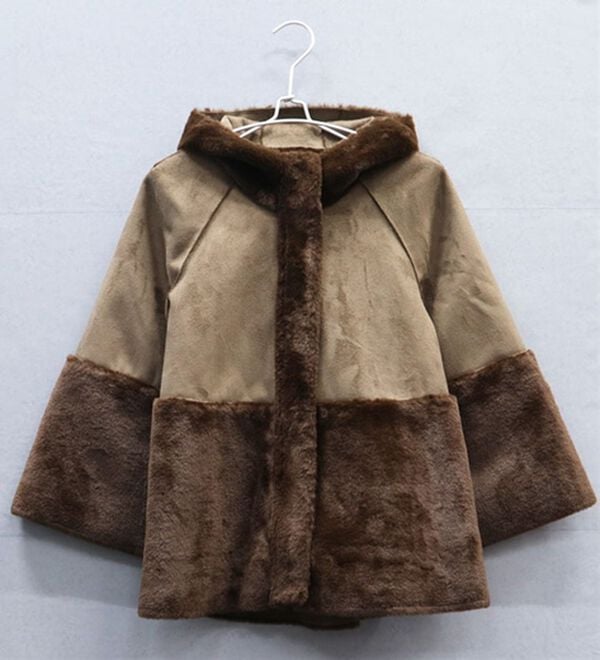 BELLUNA（ベルーナ）の「フェイクファー切替デザインフードコート（ハーフコート）」｜ブラウン