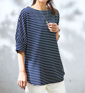 BELLUNA（ベルーナ）の「リップル素材ゆったりボーダープルオーバー（カットソー）」｜ネイビー／オフ白