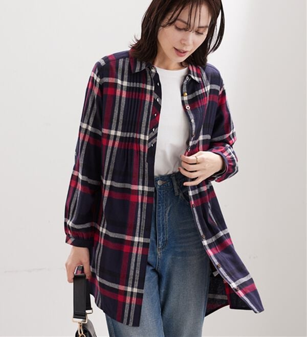 BELLUNA（ベルーナ）の「多ボタン使いチェック柄シャツチュニック（チュニック）」｜詳細画像