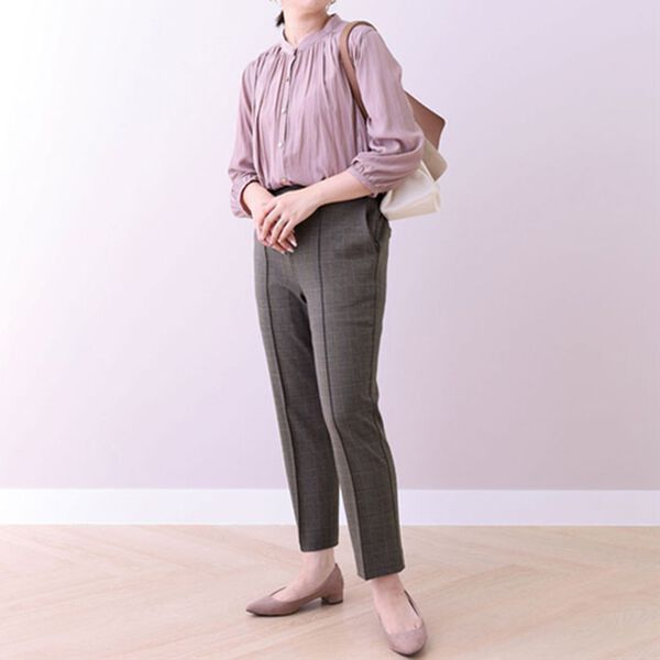 BELLUNA（ベルーナ）の「ストレッチ素材センタープレス入りテーパードパンツ（テーパードパンツ）」｜詳細画像