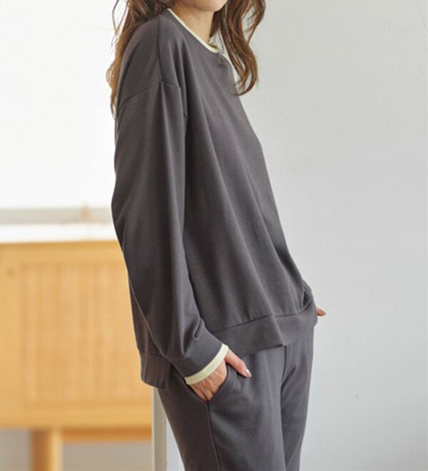 YU'NOW（ユナウ）の「【２点セット】レイヤード風プルオーバーセット（パジャマ・ルームウェア）」｜詳細画像