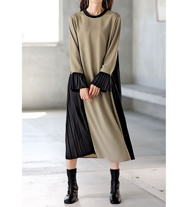 BELLUNA（ベルーナ）の「大人のモノトーンを着こなす配色プリーツワンピース（その他ワンピース）」｜詳細画像