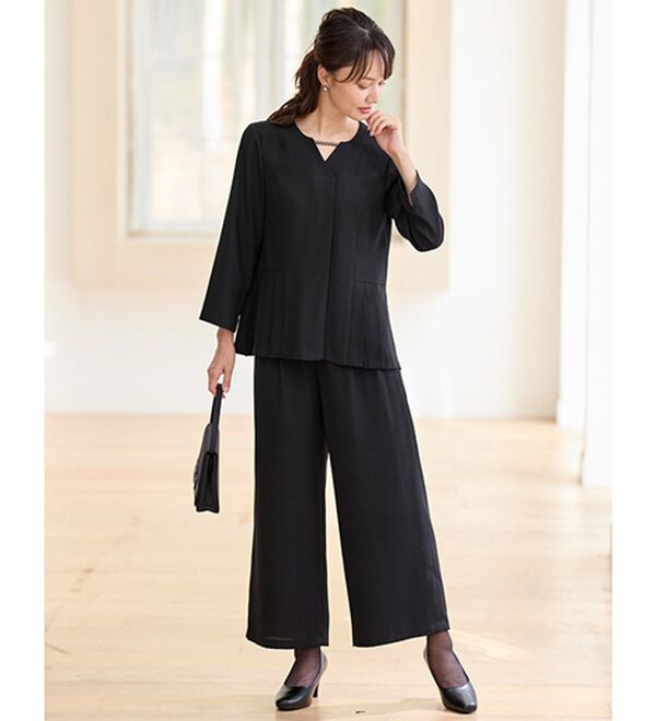 BELLUNA（ベルーナ）の「パール付ブラウスワイドパンツセットアップ（ブラックフォーマル（喪服・礼服））」｜詳細画像