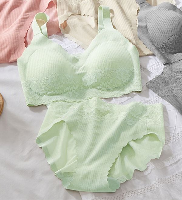 LAVIENNE（ラヴィエンヌ）の「ナチュラルレースのＳｕ－ｐｉｔａ（スーピタ）ブラ・ショーツ（別売）（ブラジャー）」｜ペールミント