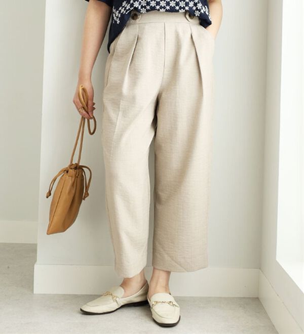 BELLUNA（ベルーナ）の「麻調合繊ボタン使いワイドパンツ（ワイドパンツ・ガウチョ）」｜サンドベージュ