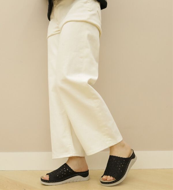 BELLUNA（ベルーナ）の「幅広フラワーレースミュール（サンダル・ミュール）」｜詳細画像