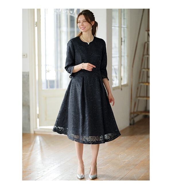 BELLUNA（ベルーナ）の「花柄オパール素材ワンピースアンサンブル（ワンピースセットスーツ）」｜詳細画像