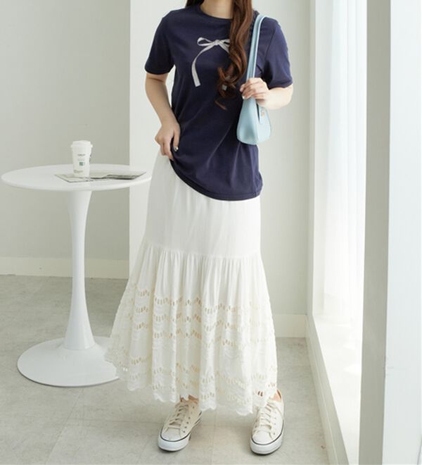 alotta（アロッタ）の「大人かわいいプリント綿混Ｔシャツ（Tシャツ）」｜詳細画像