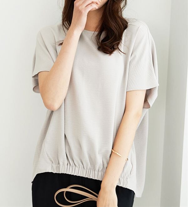 BELLUNA（ベルーナ）の「【2つの機能付き】お手入れ楽々！裾ギャザープルオーバー（ブラウス）」｜トープ