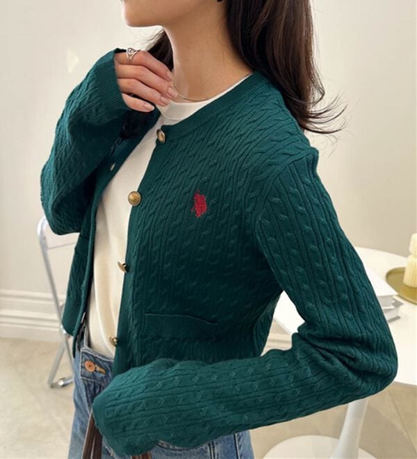 RANAN（ラナン）の「＜Ｕ．Ｓ．Ｐ＞ゴールド調ボタン刺繍ケーブルカーディガン（ニット・セーター）」｜詳細画像