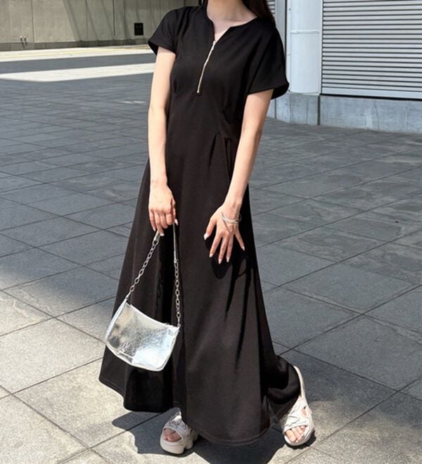 GeeRA（ジーラ）の「前後2WAYハーフジップフレンチ袖ワンピース（カットソーワンピース）」｜詳細画像