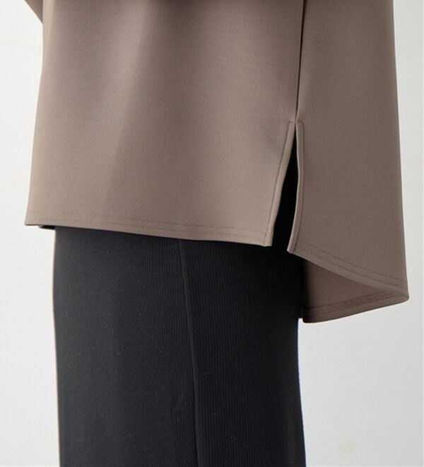 alotta（アロッタ）の「大人可愛いゆったりロゴスウェット（トレーナー・スウェット）」｜詳細画像