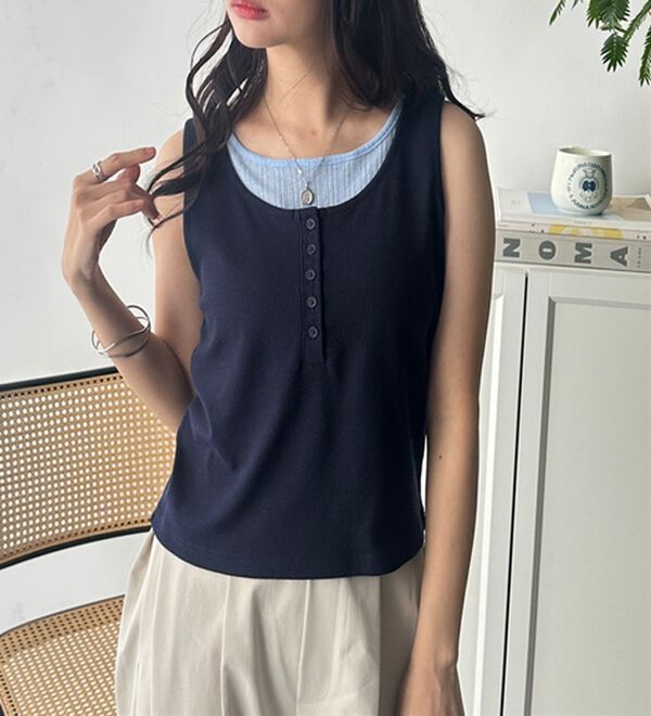 GeeRA（ジーラ）の「ヘンリーネックレイヤード風タンクトップ（タンクトップ・キャミソール）」｜詳細画像