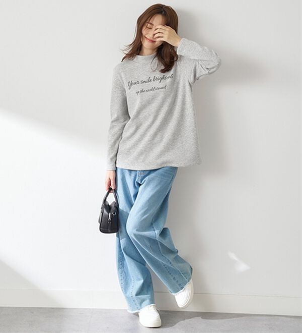 BELLUNA（ベルーナ）の「まるで着る毛布！静電防止付裏ファーロゴプルオーバー（カットソー）」｜詳細画像