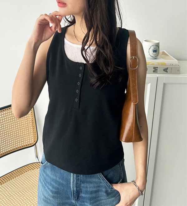 GeeRA（ジーラ）の「ヘンリーネックレイヤード風タンクトップ（タンクトップ・キャミソール）」｜詳細画像