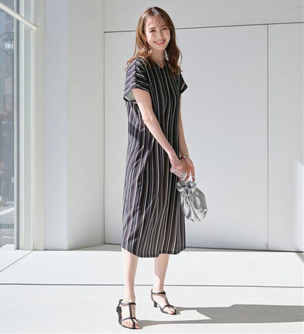 alotta（アロッタ）の「【４つの機能付】ひんやりフロントタックＶネックゆるワンピース（カットソーワンピース）」｜詳細画像