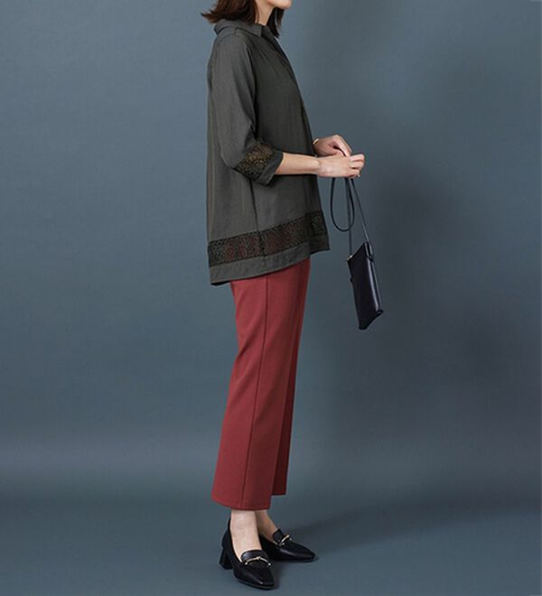 BELLUNA（ベルーナ）の「袖＆裾レースデザインシャツチュニック（チュニック）」｜詳細画像