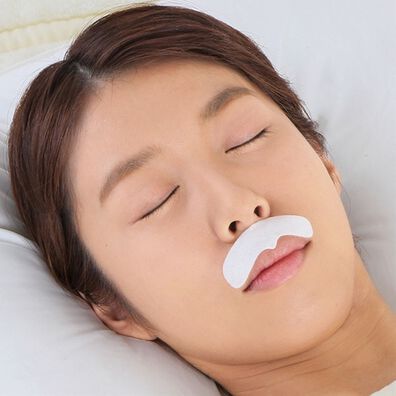 「美ハリおやすみ口元シート（２４枚入）（フェイスケア・ボディケア）」