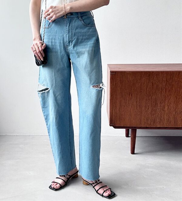 GeeRA（ジーラ）の「アソートカットアウトダメージパンツ（フルレングスパンツ）」｜ブリーチ