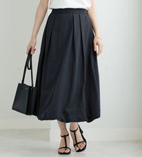 BELLUNA（ベルーナ）の「しぼ感素材バルーンスカート（ロングスカート）」