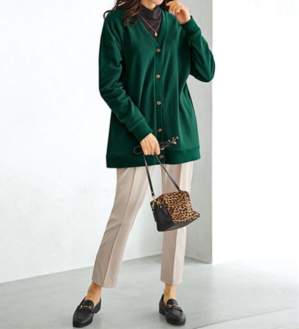 BELLUNA（ベルーナ）の「裏ファー素材前ボタンデザインカーディガン（その他カーディガン）」｜詳細画像