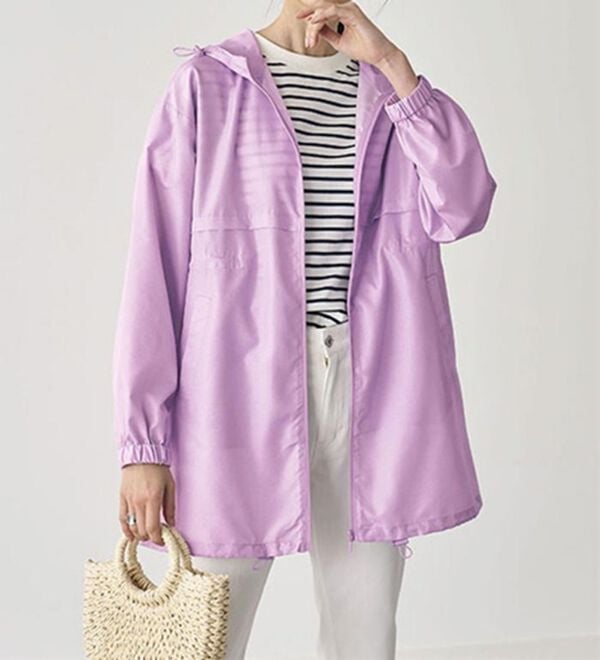 BELLUNA（ベルーナ）の「はっ水加工軽量パーカー（ポーチ付）（パーカー）」｜詳細画像