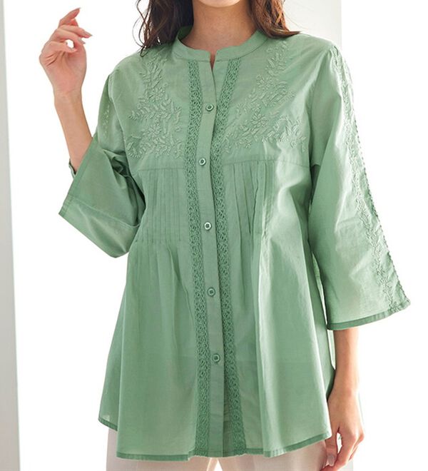 BELLUNA（ベルーナ）の「刺しゅうデザインタックブラウス（ブラウス）」｜詳細画像