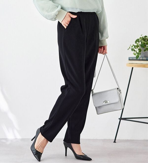 BELLUNA（ベルーナ）の「裏起毛ジョーゼット素材テーパードパンツ（テーパードパンツ）」｜詳細画像