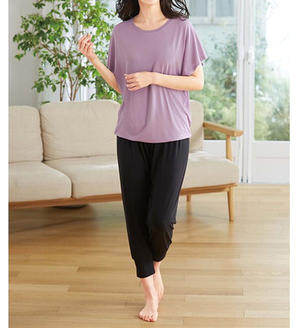 LAVIENNE（ラヴィエンヌ）の「サラッと快適リラックスドルマントップス（スポーツウェア）」｜詳細画像